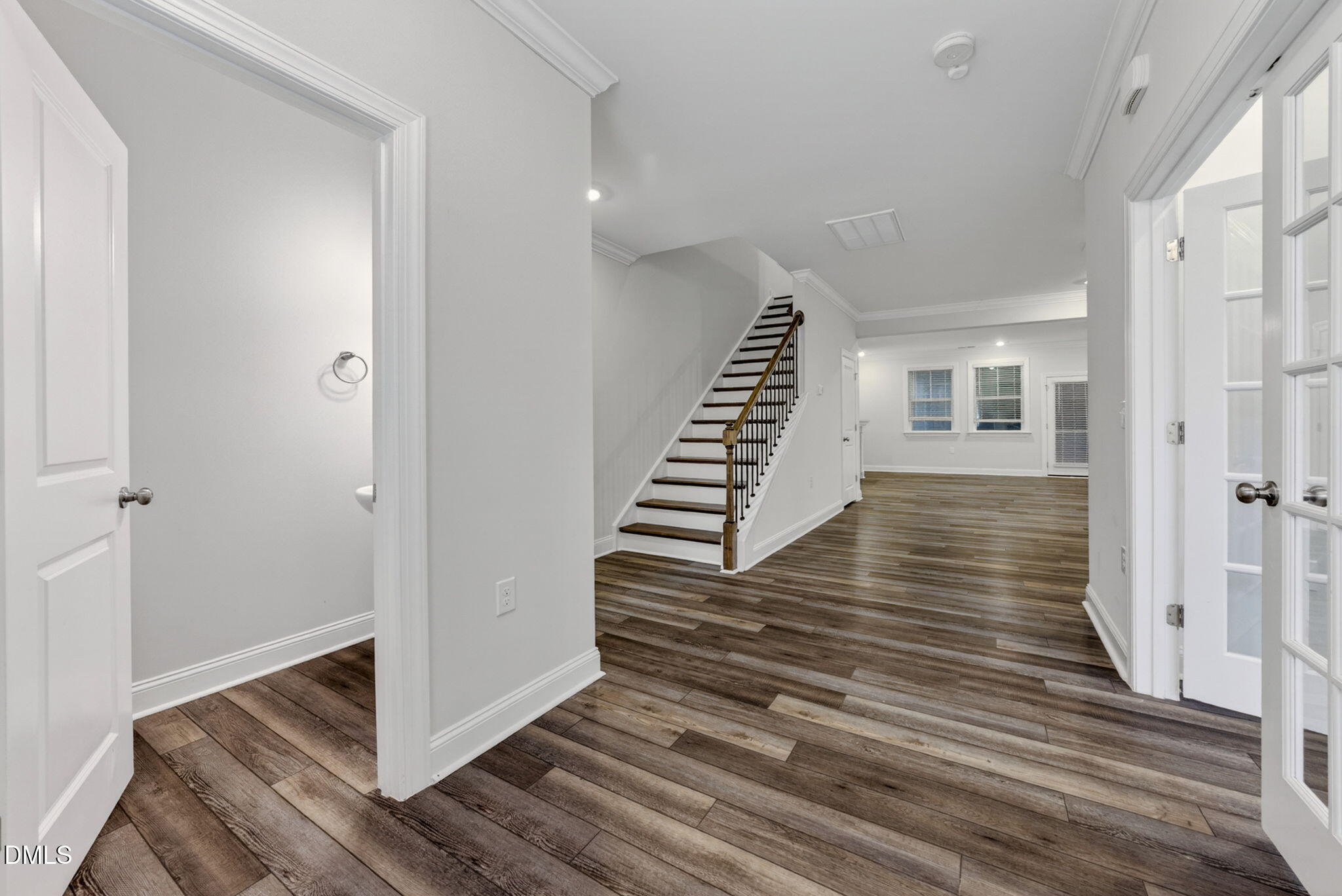 321 Natsam Woods Way