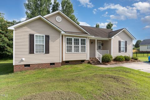 432 Barn View Court Fuquay Varina NC 27526