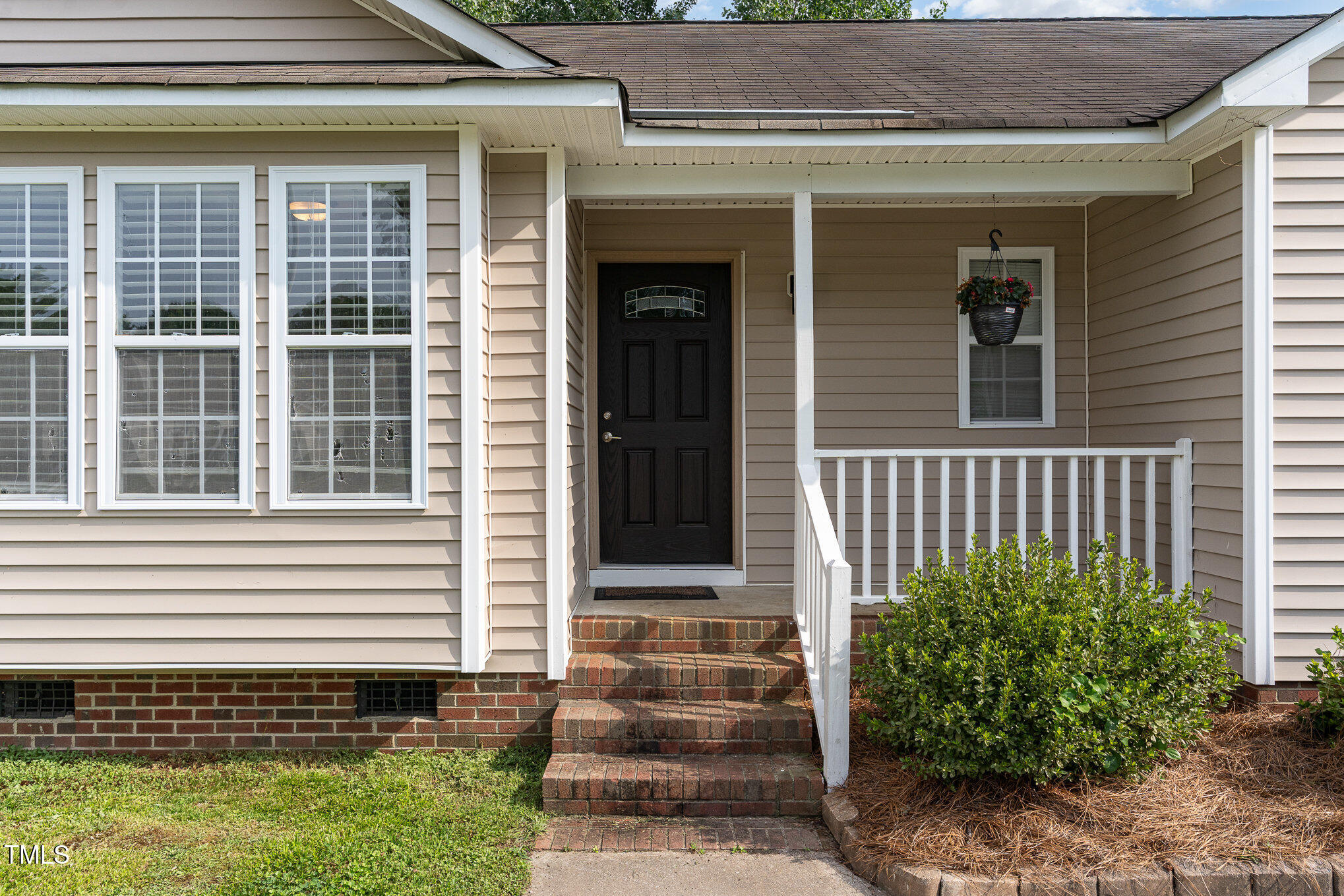 432 Barn View Court