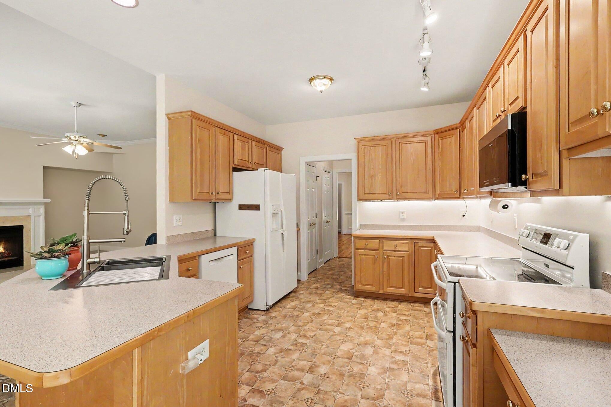 16109 New Light Road
