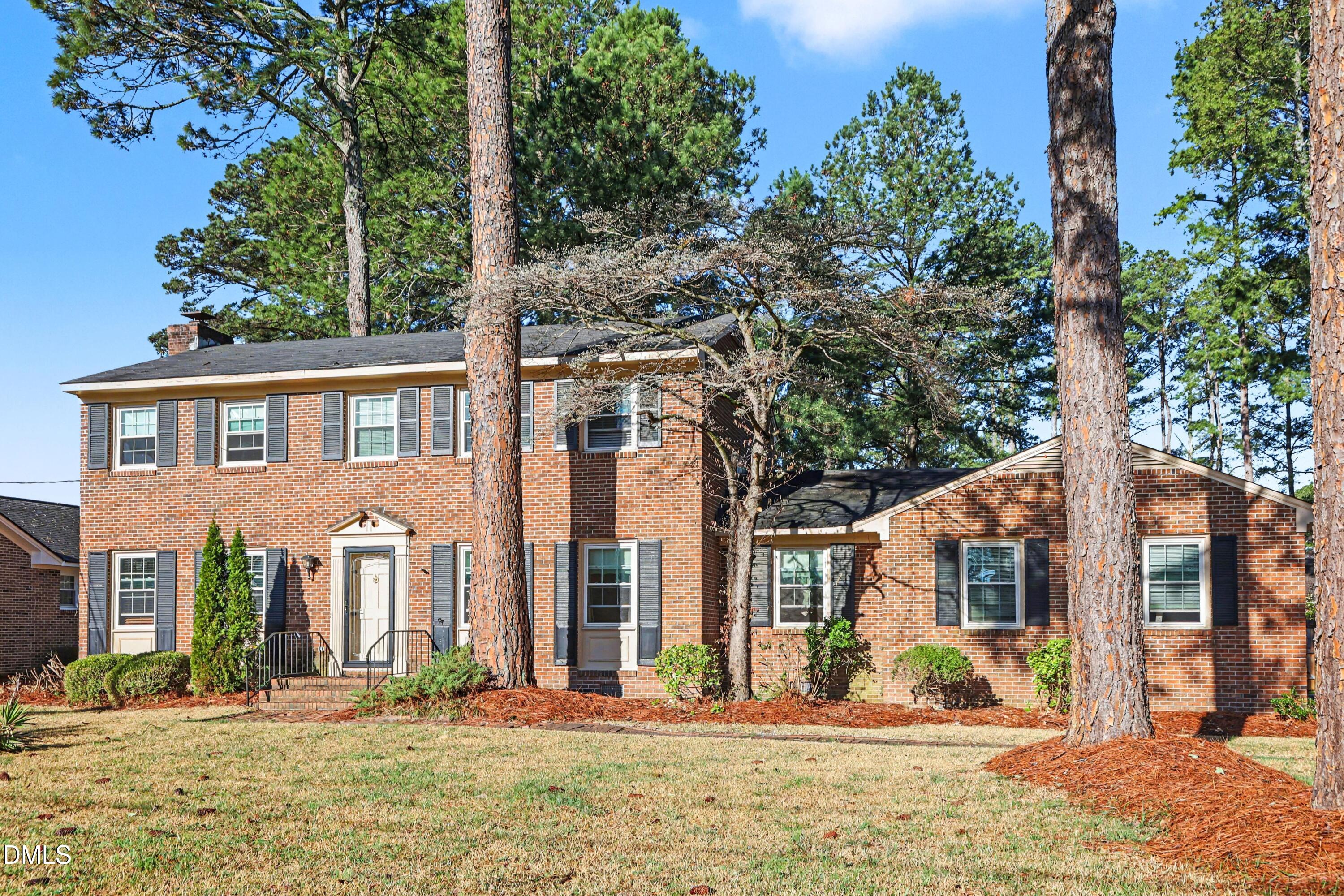 1128 Knollwood Drive NW