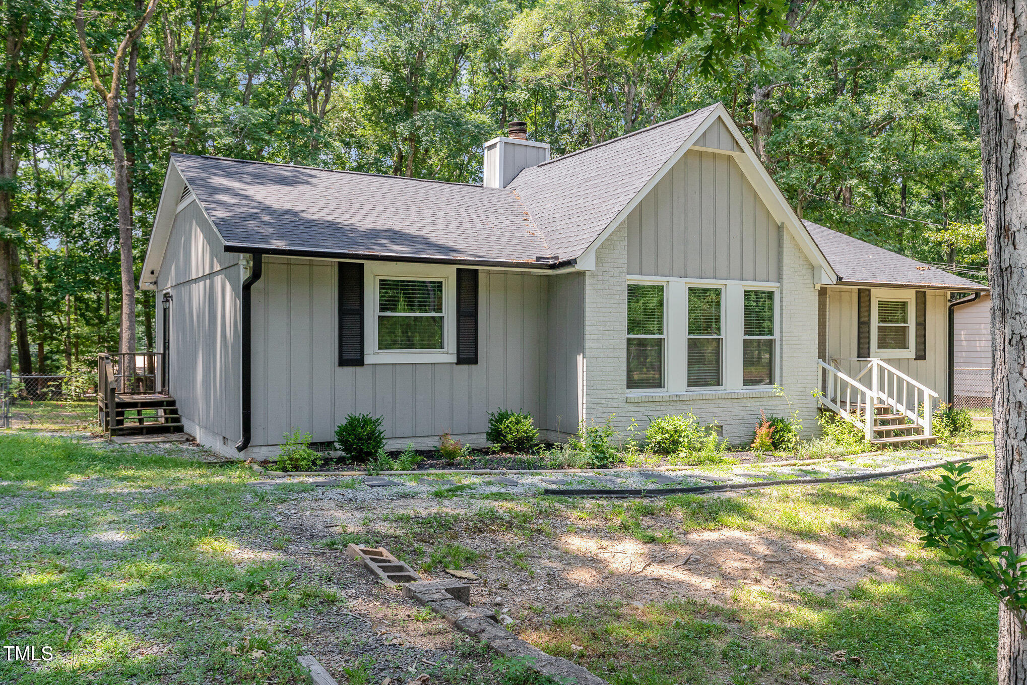 908 Snow Hill Road