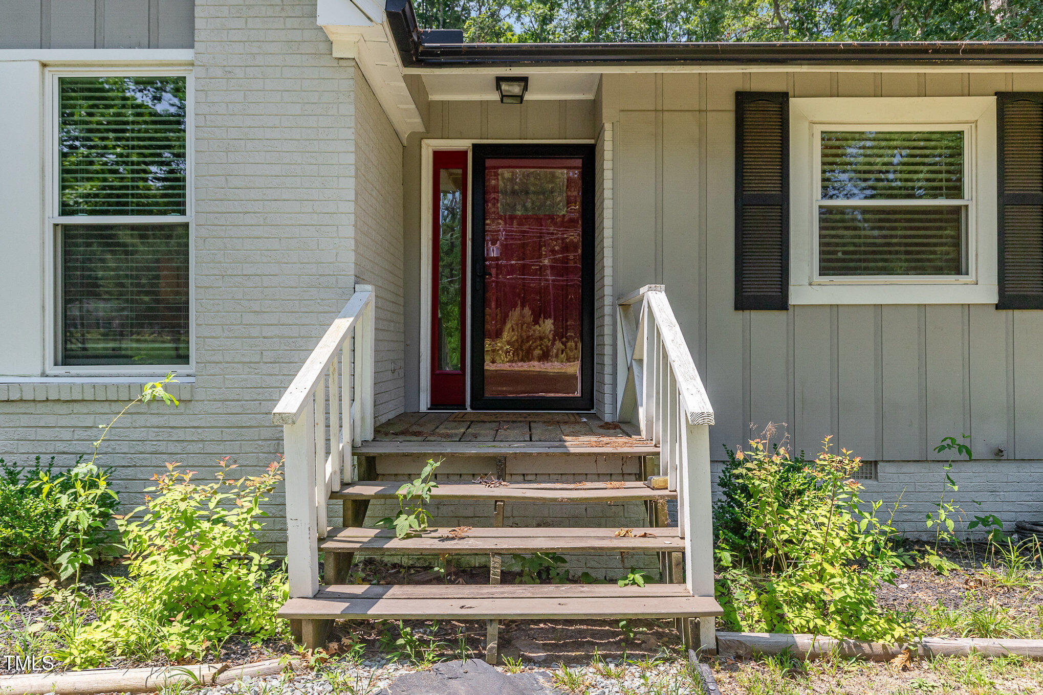 908 Snow Hill Road