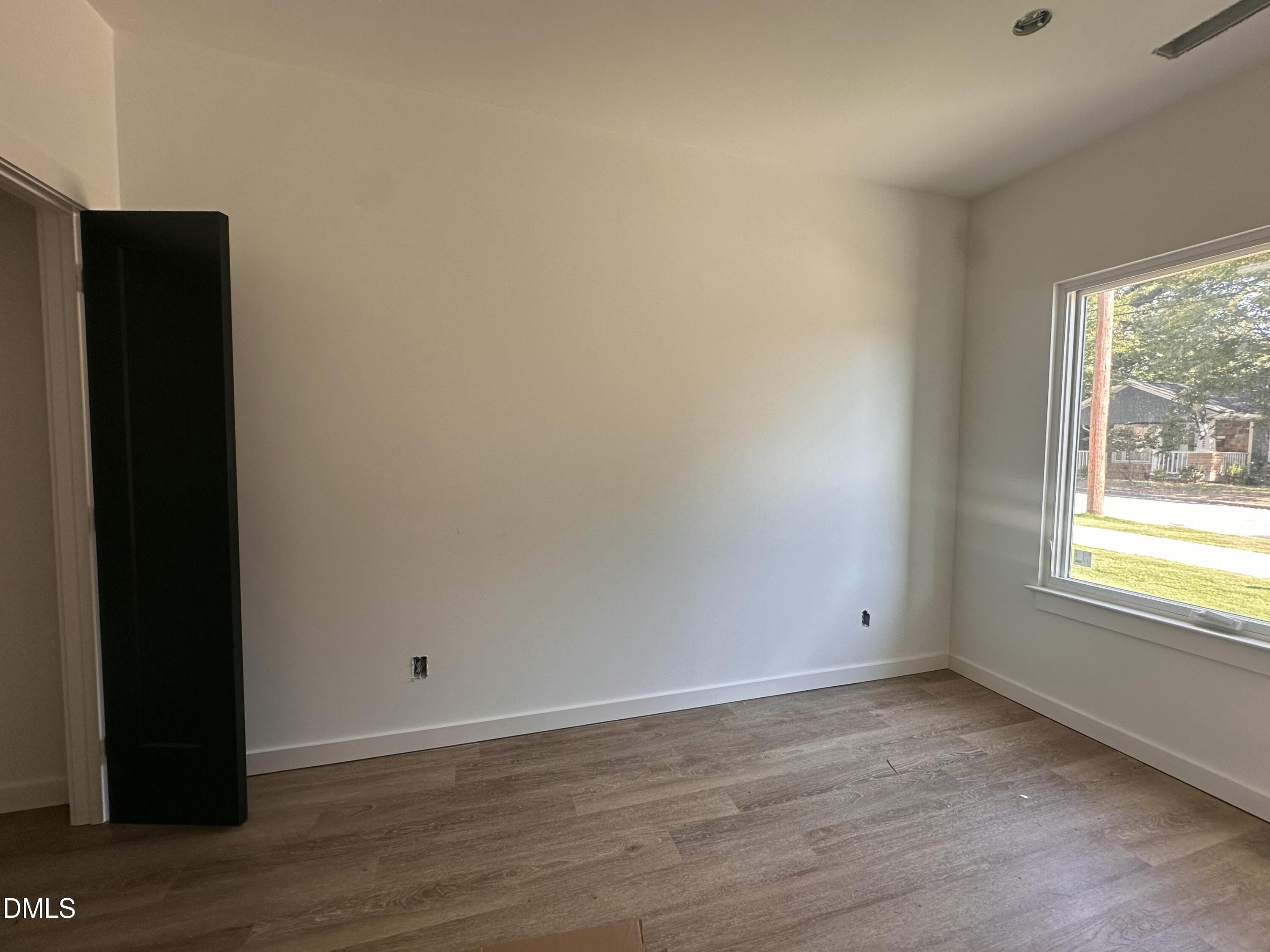 1521 Sunrise Avenue