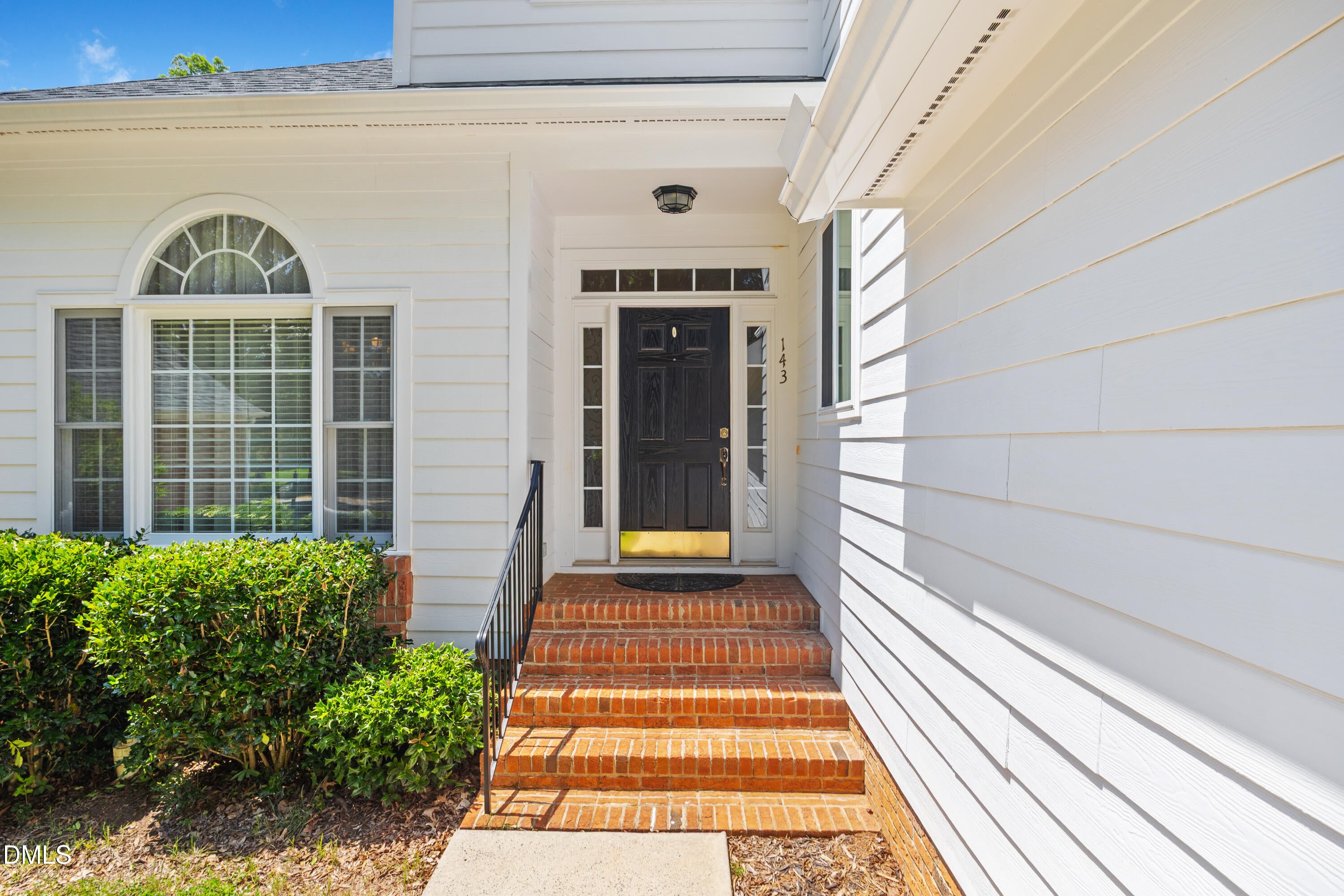 143 S Fields Circle