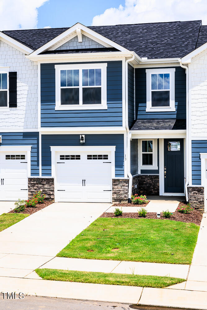 13 Silver Pine Drive