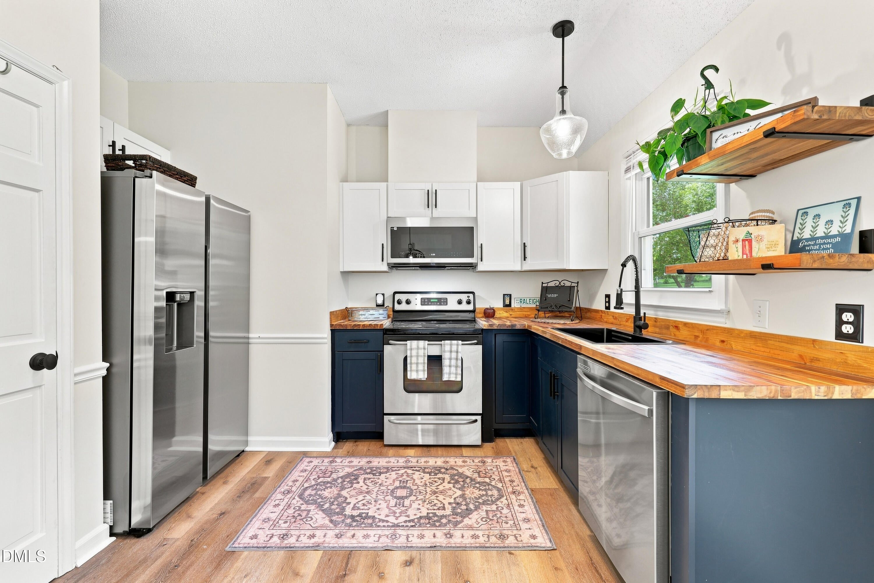 147 Bridle Trail