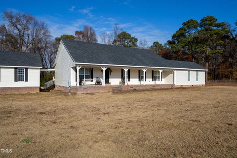 A home in Roseboro