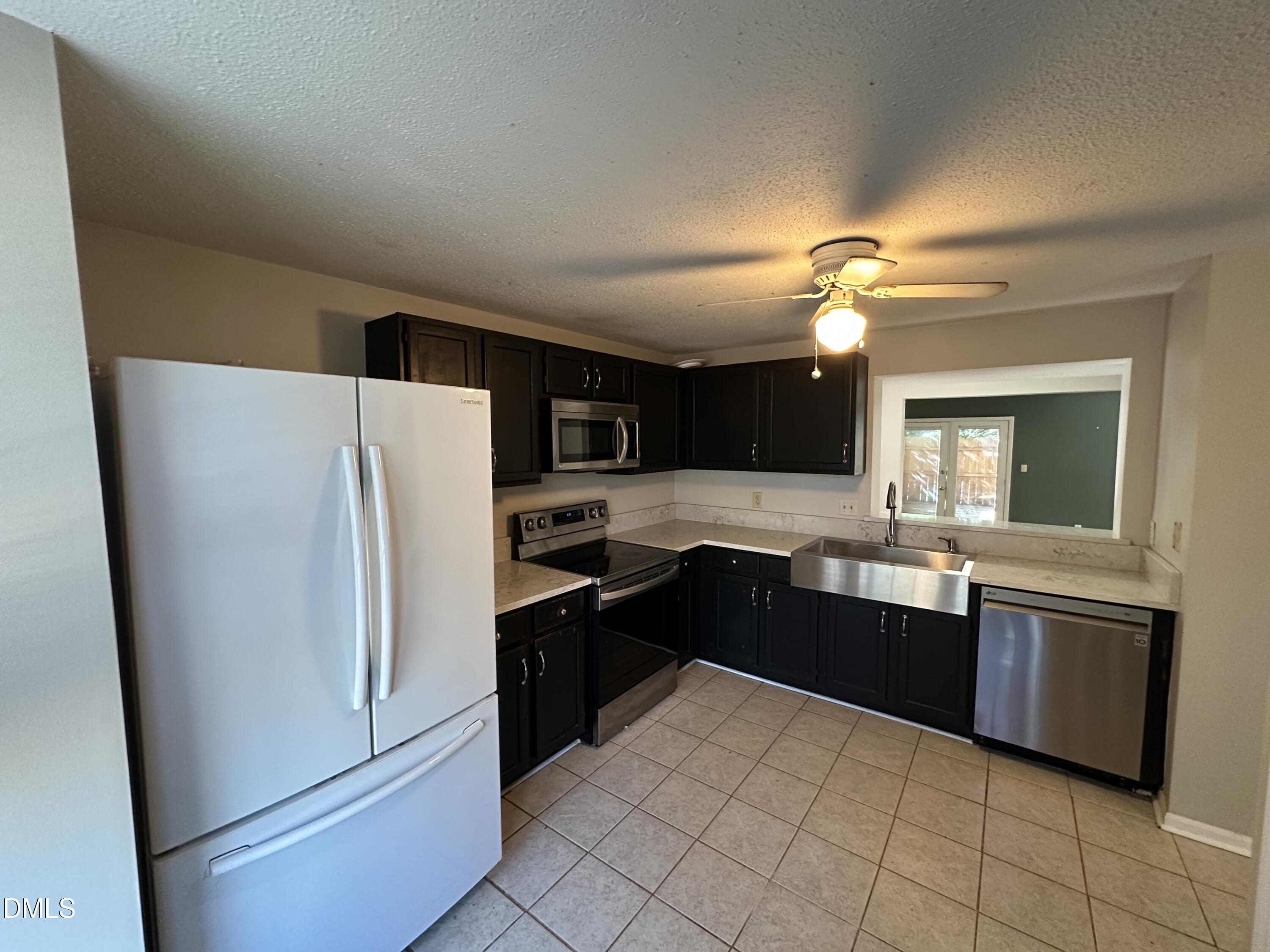 108 E Chalfont Way