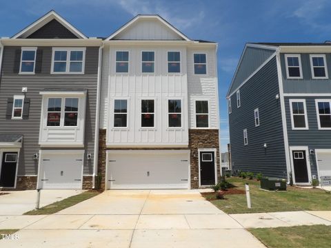 Townhouse in Wendell NC 828 Parc Townes Drive.jpg