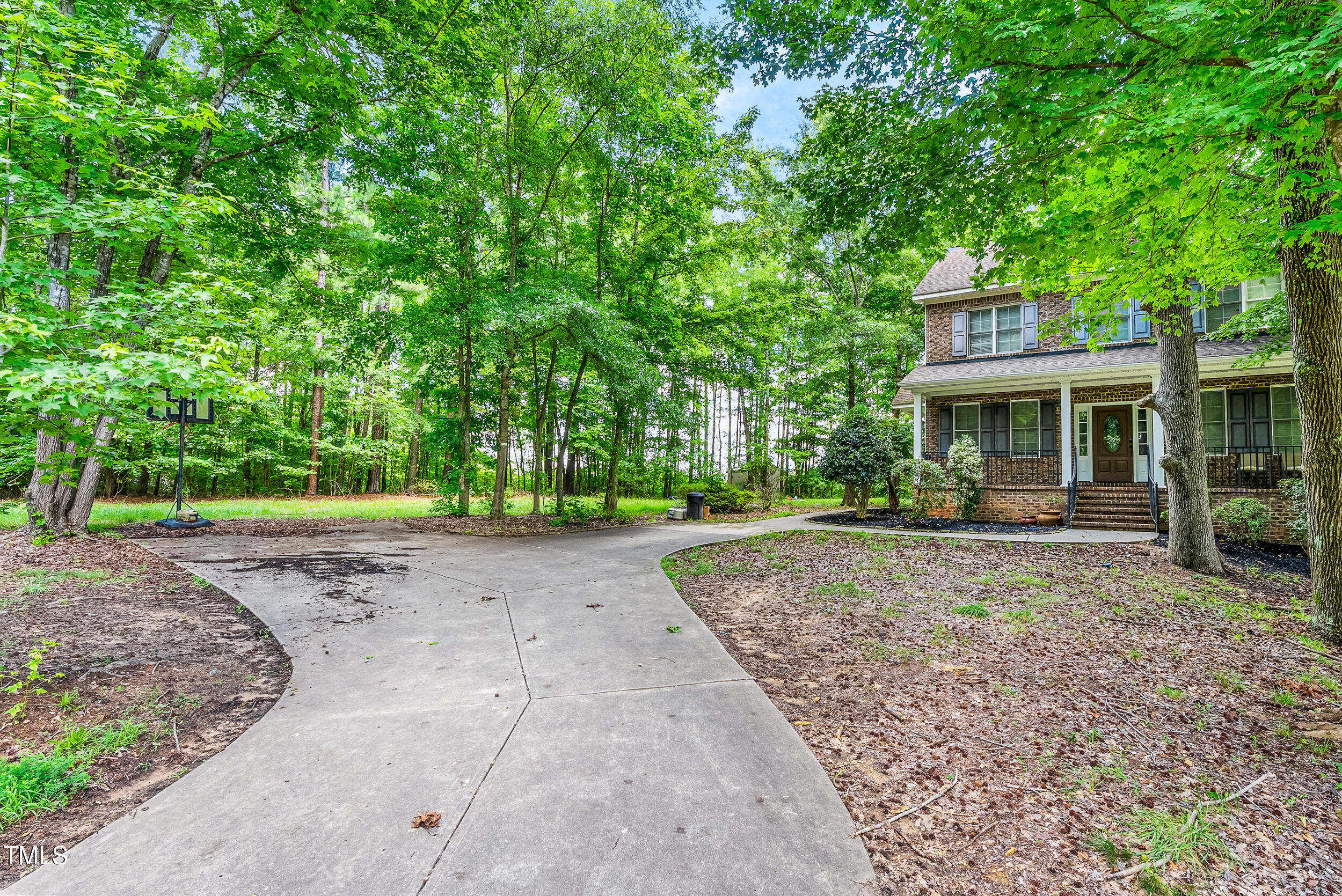 4445 W River Road