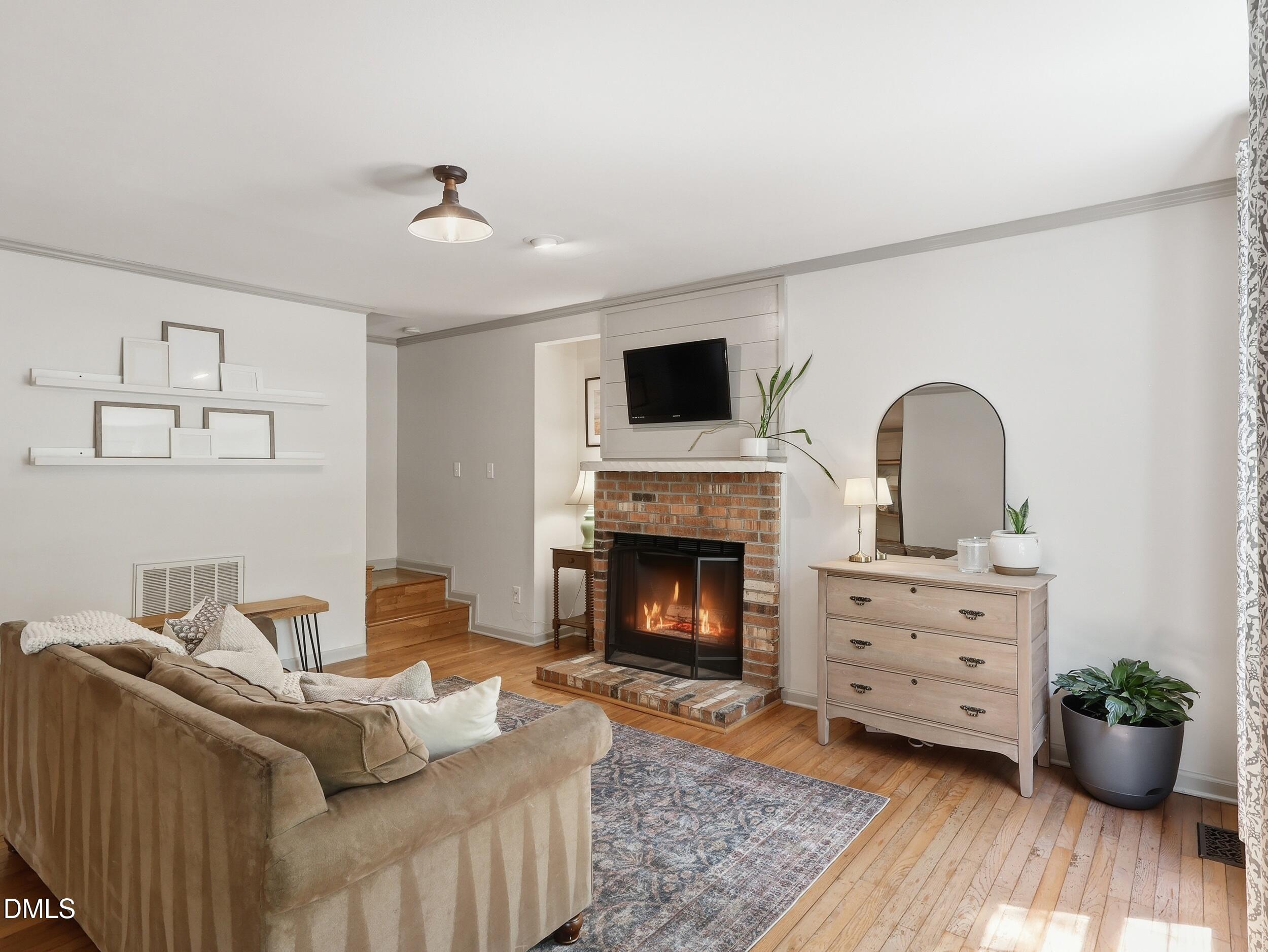 5 Drakesway Court