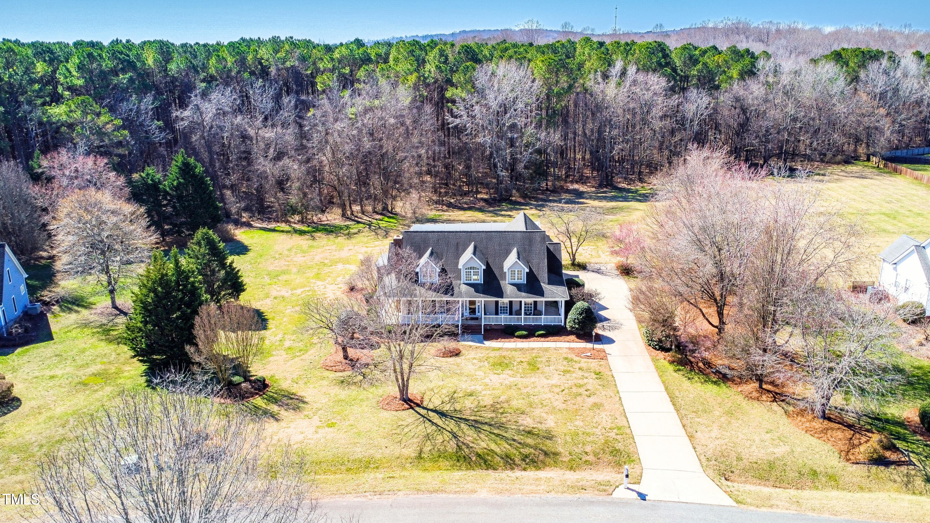 3337 Scarlet Oak Drive