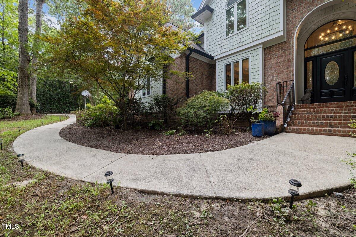 2709 Glassman Lane