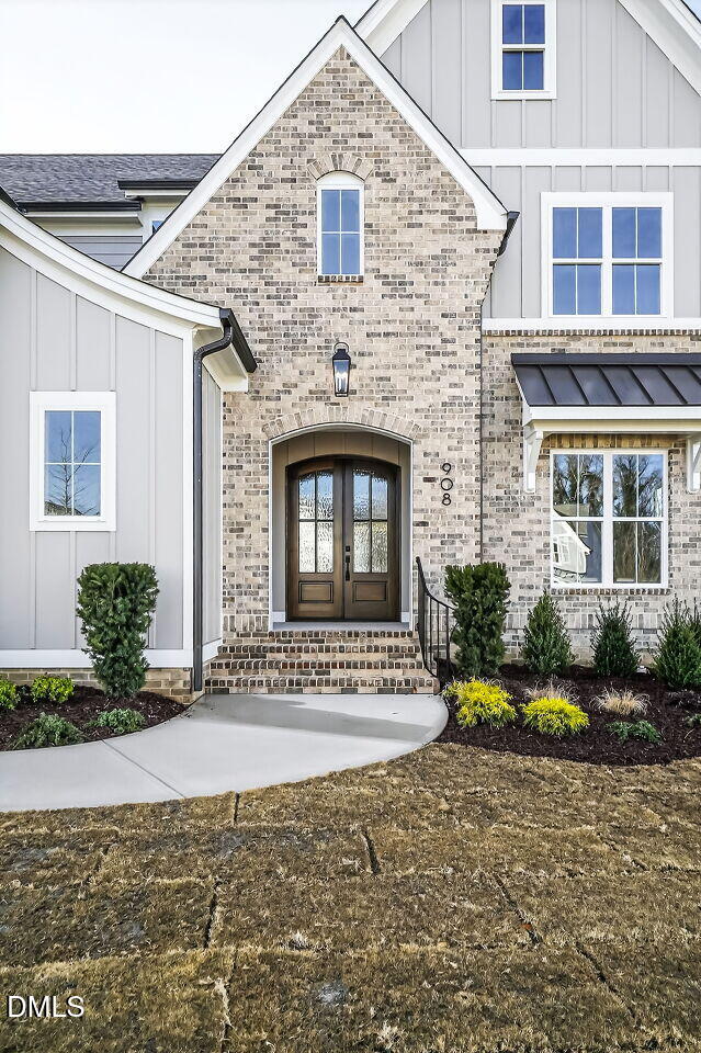 908 Lily Claire Lane