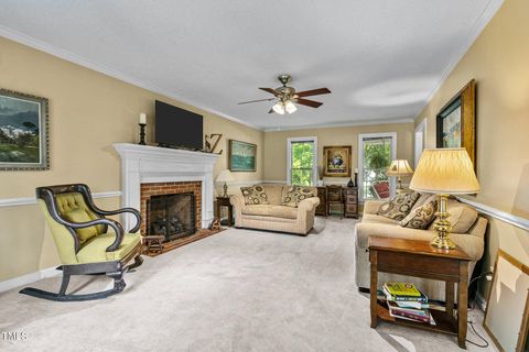 Single Family Residence in Fuquay Varina NC 2700 Mary Marvin Trail 17.jpg