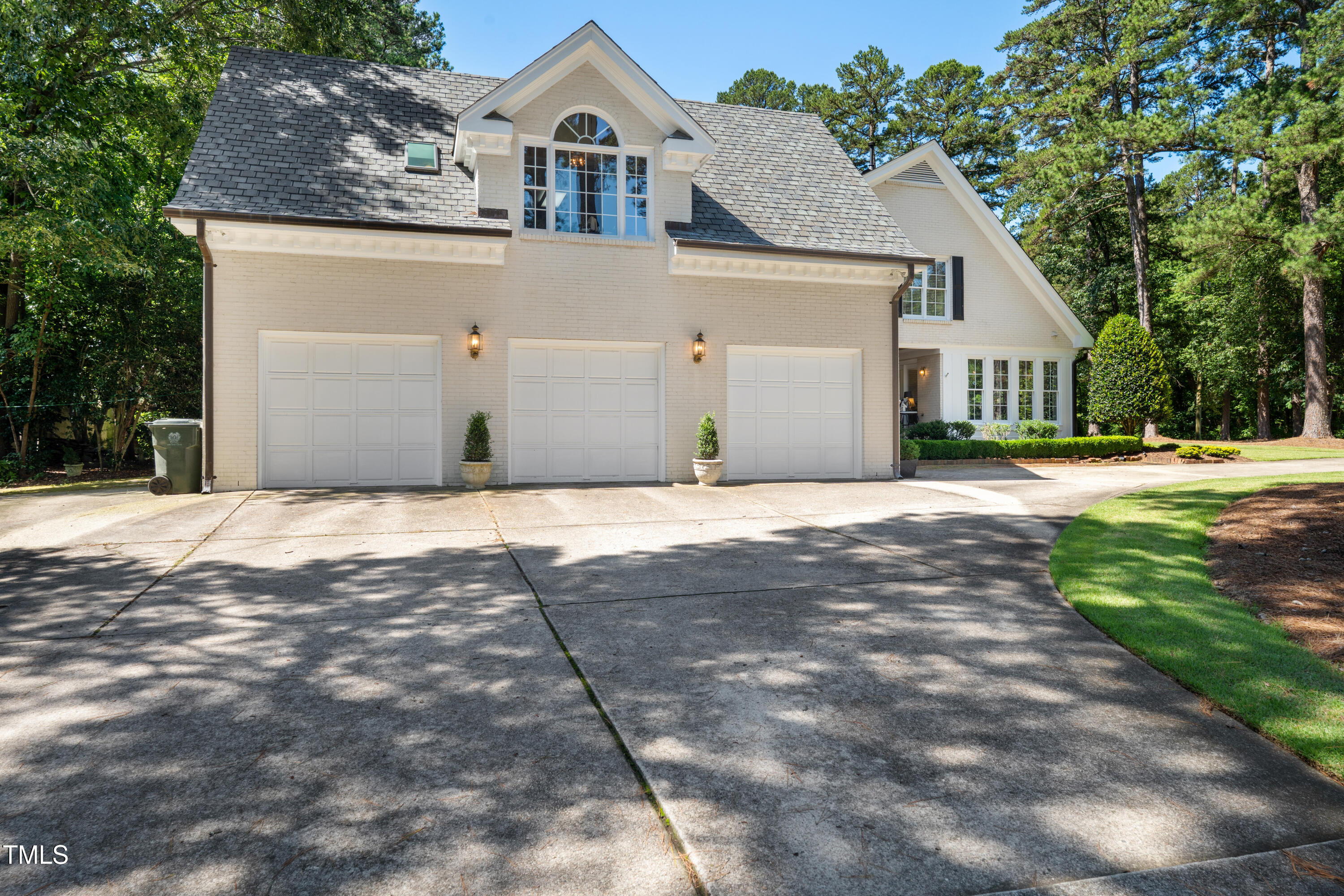 1610 Ridge Road