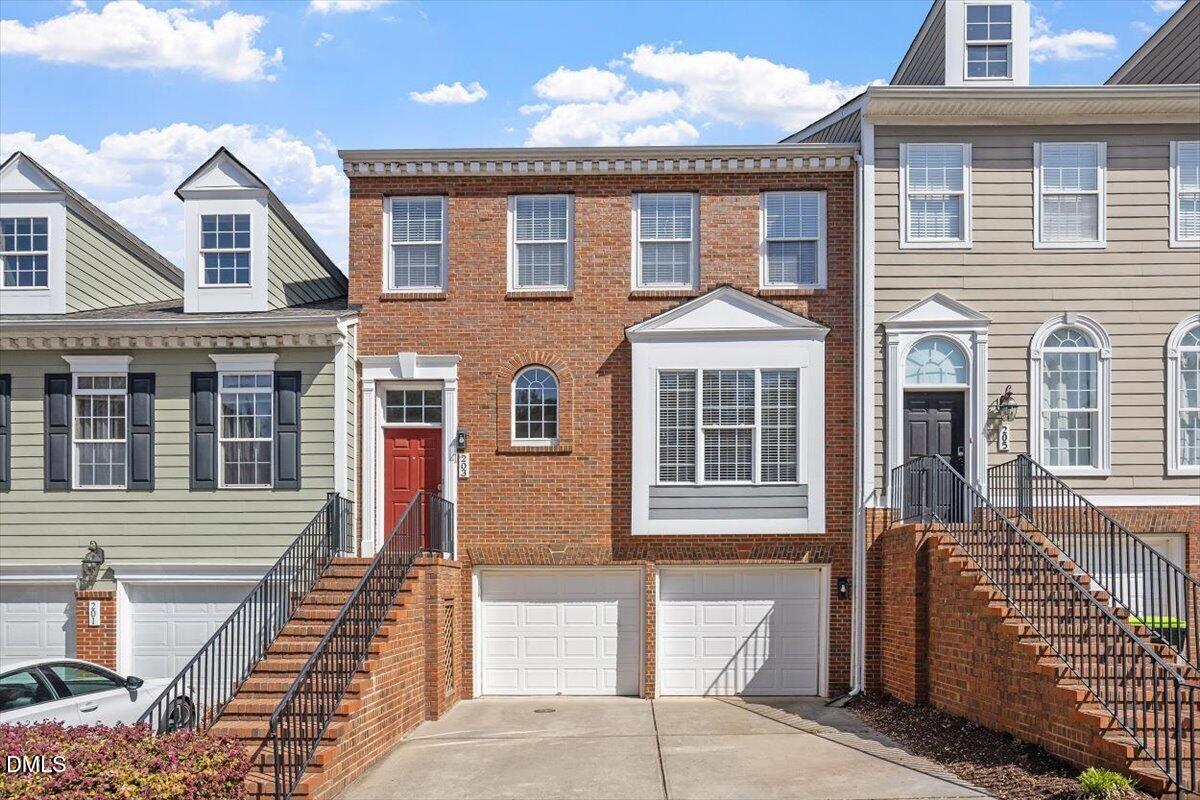 203 Kirkeenan Circle