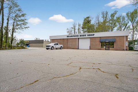 3688 Raleigh Road Henderson NC 27537