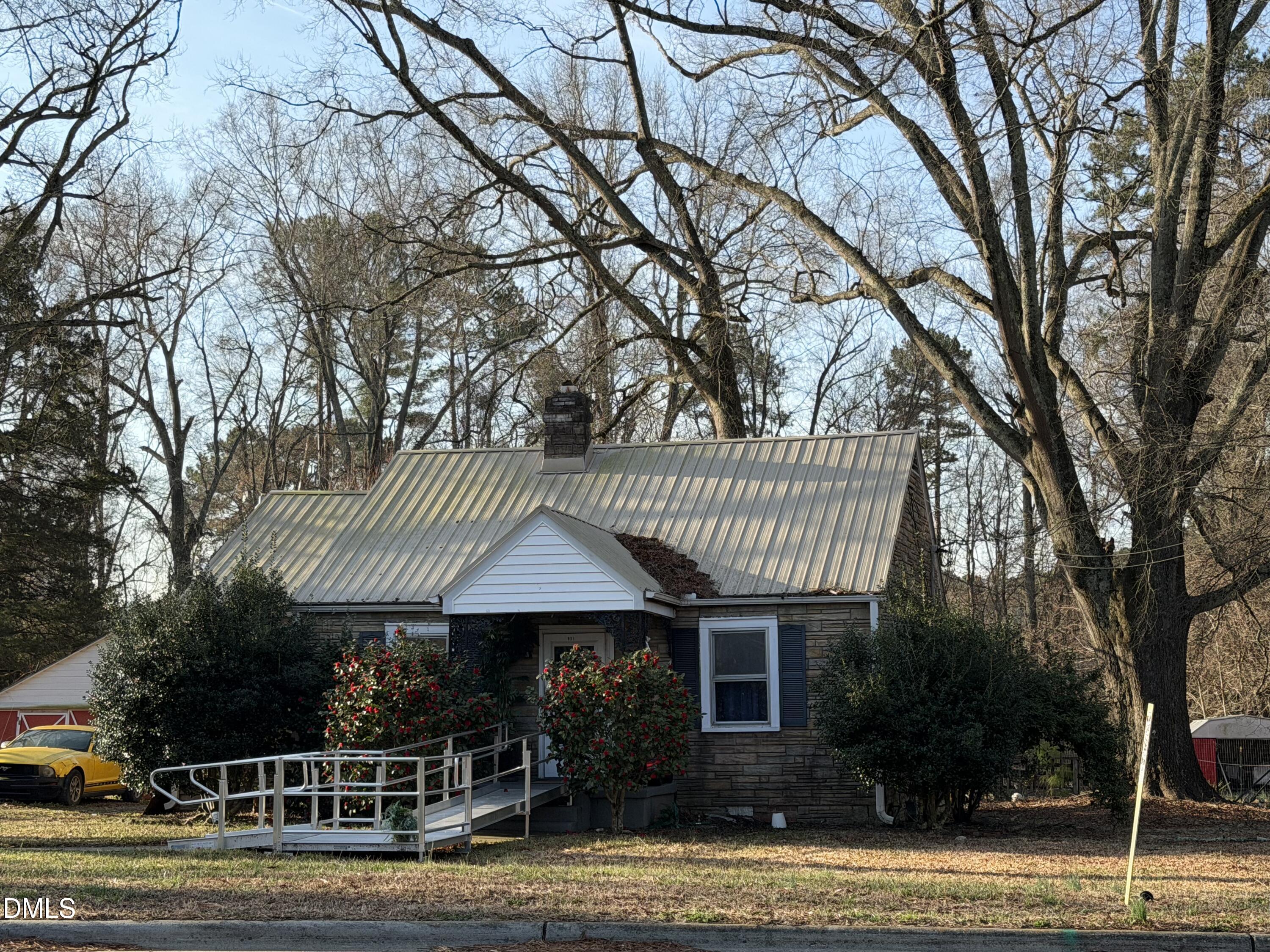 921 Chalk Level Road