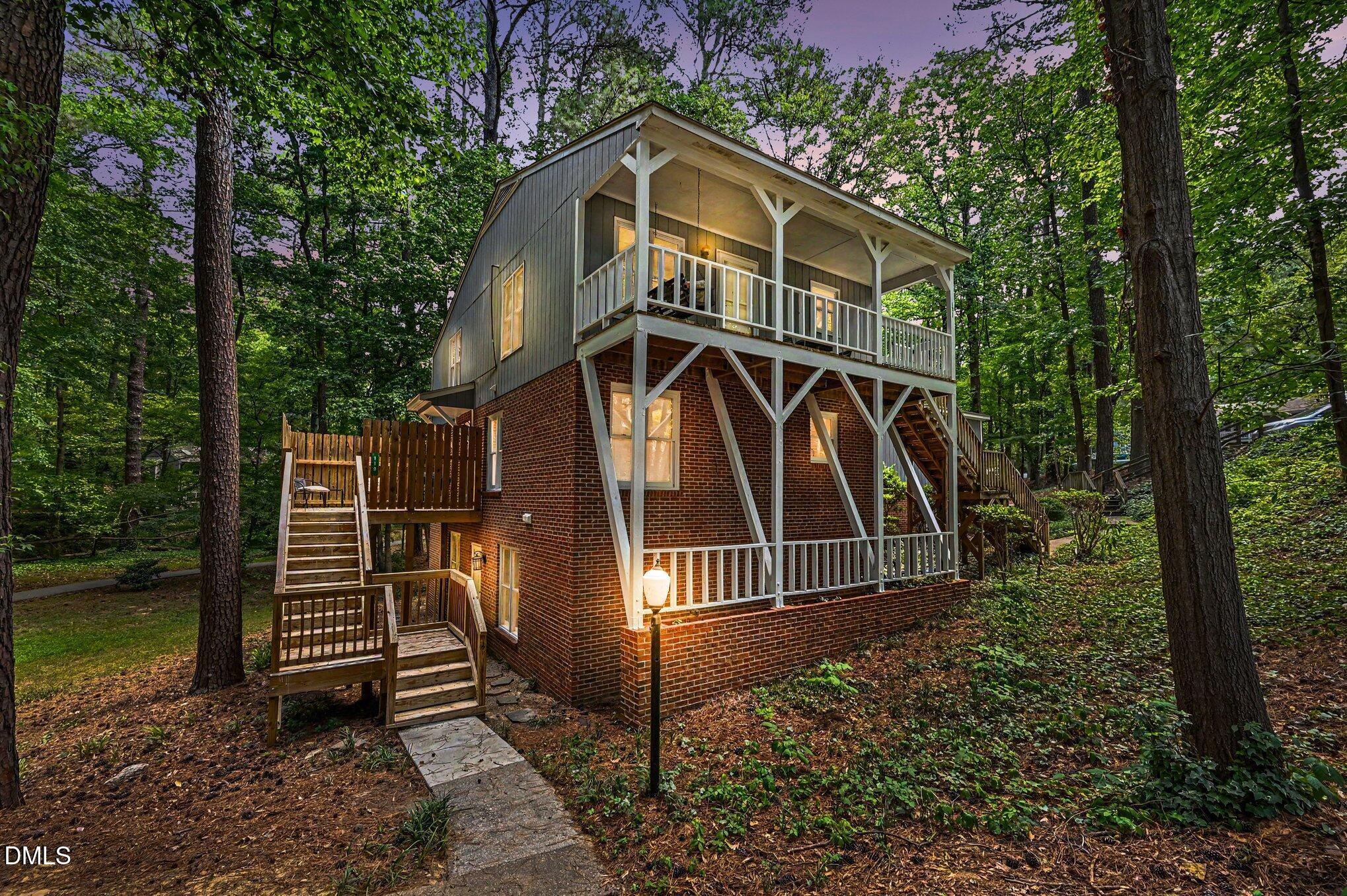 119 Carmichael Court