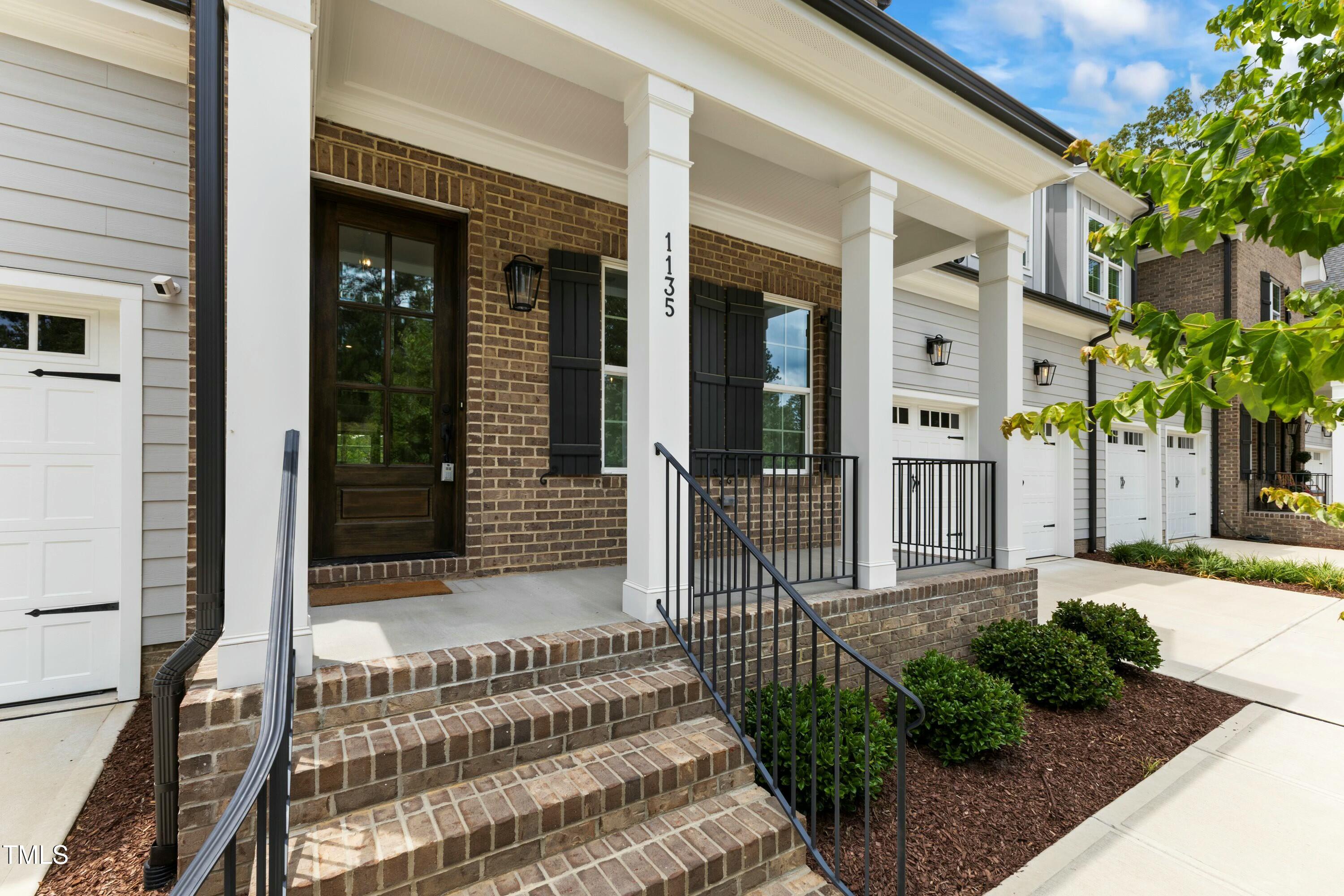 1135 Laurelwood Drive