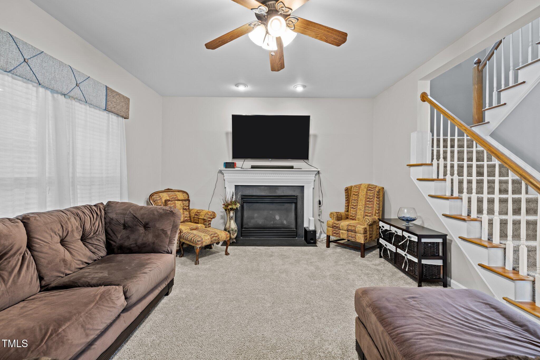15 Smoketree Court