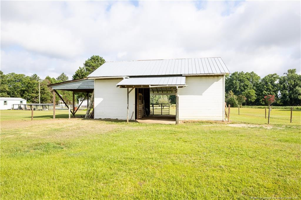 975 Hawley Road