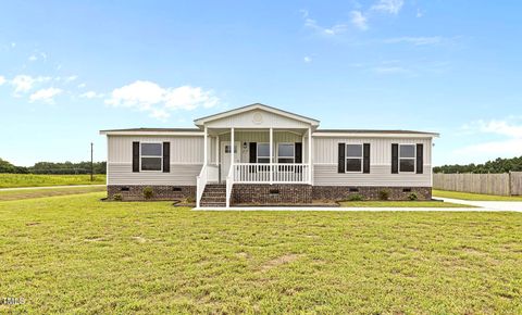 17 Star Dust Lane Selma NC 27576