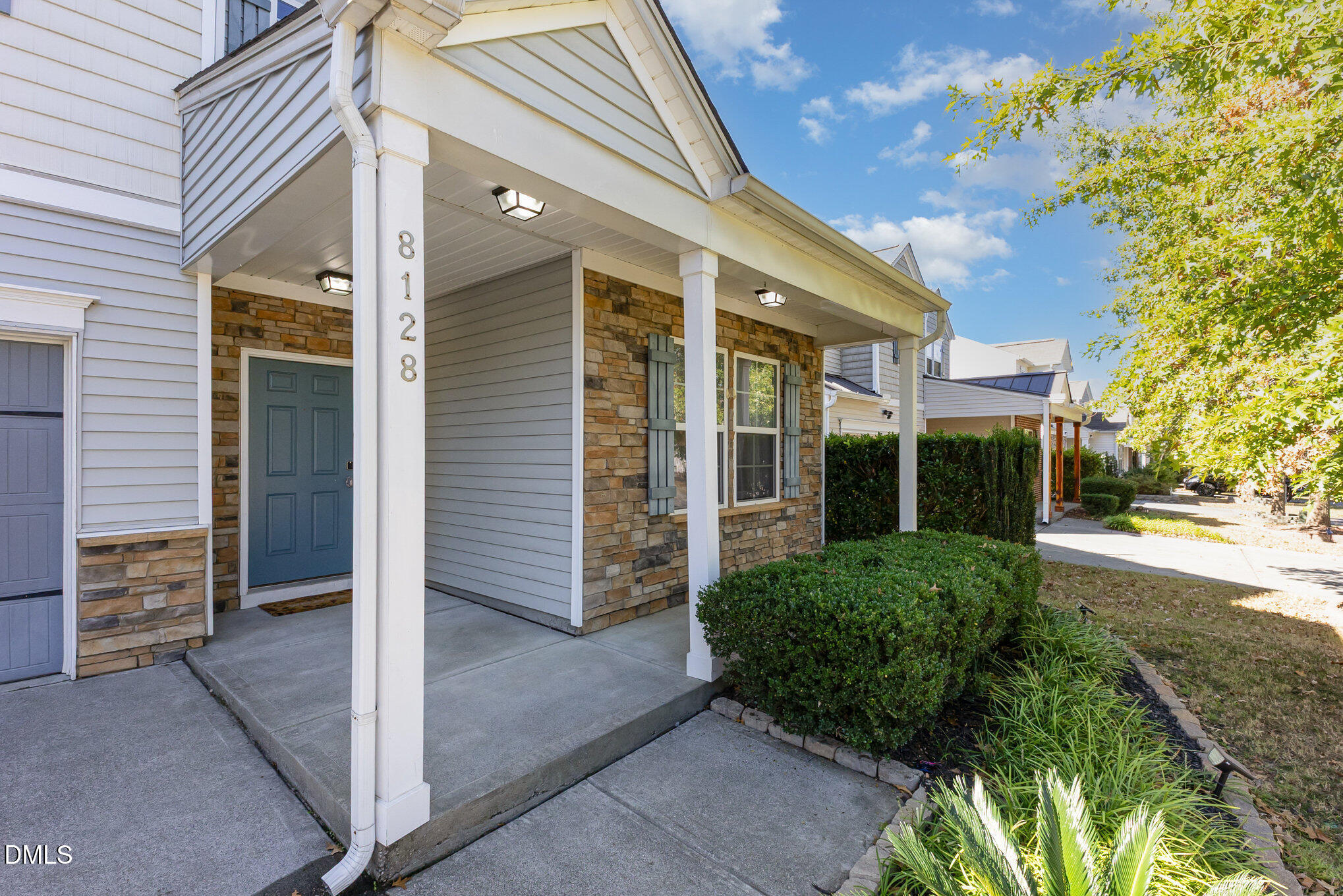 8128 Hartham Park Avenue