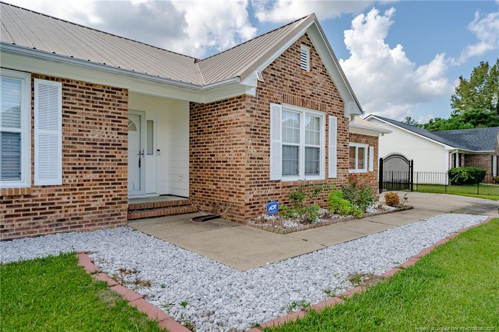 2140 Fargo Drive