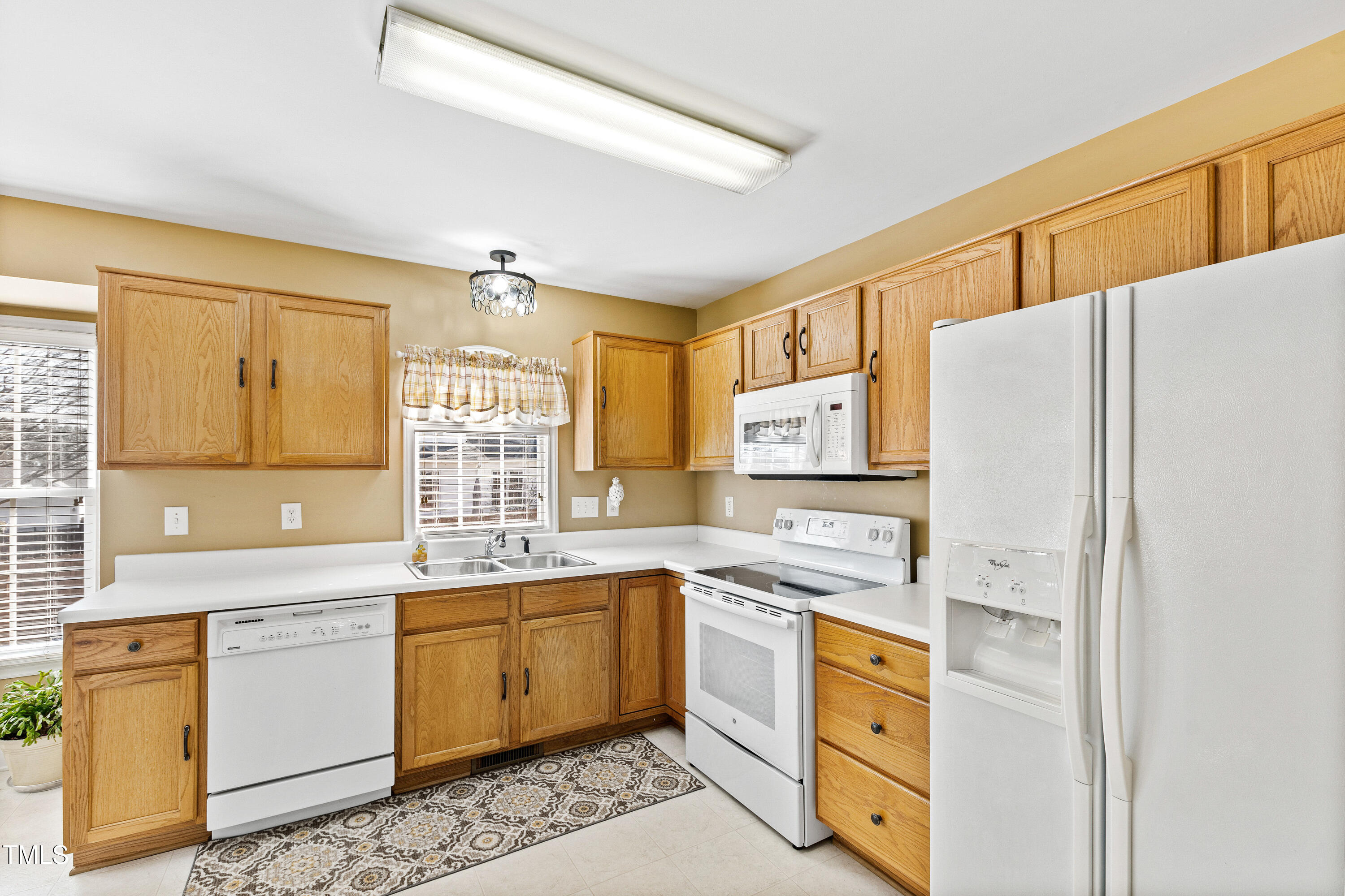 Wake Forest, North Carolina 27587, United States, 3 Bedrooms Bedrooms, ,3 BathroomsBathrooms,Residential,Pending,79896