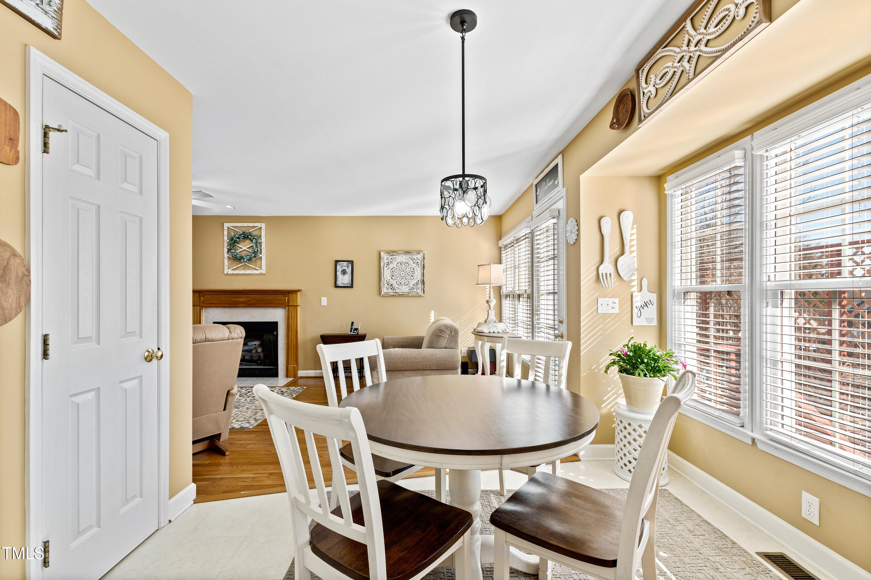 Wake Forest, North Carolina 27587, United States, 3 Bedrooms Bedrooms, ,3 BathroomsBathrooms,Residential,Pending,79896