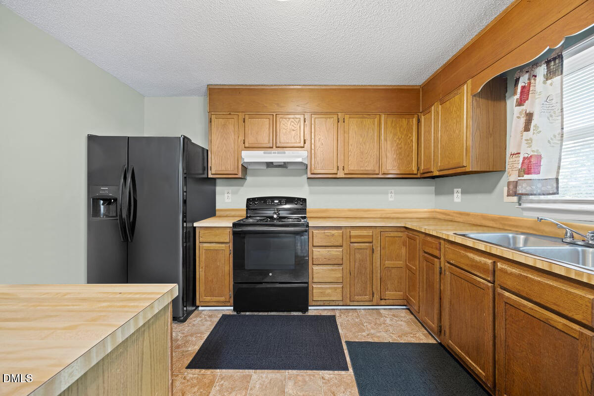 5005 Whisper Court