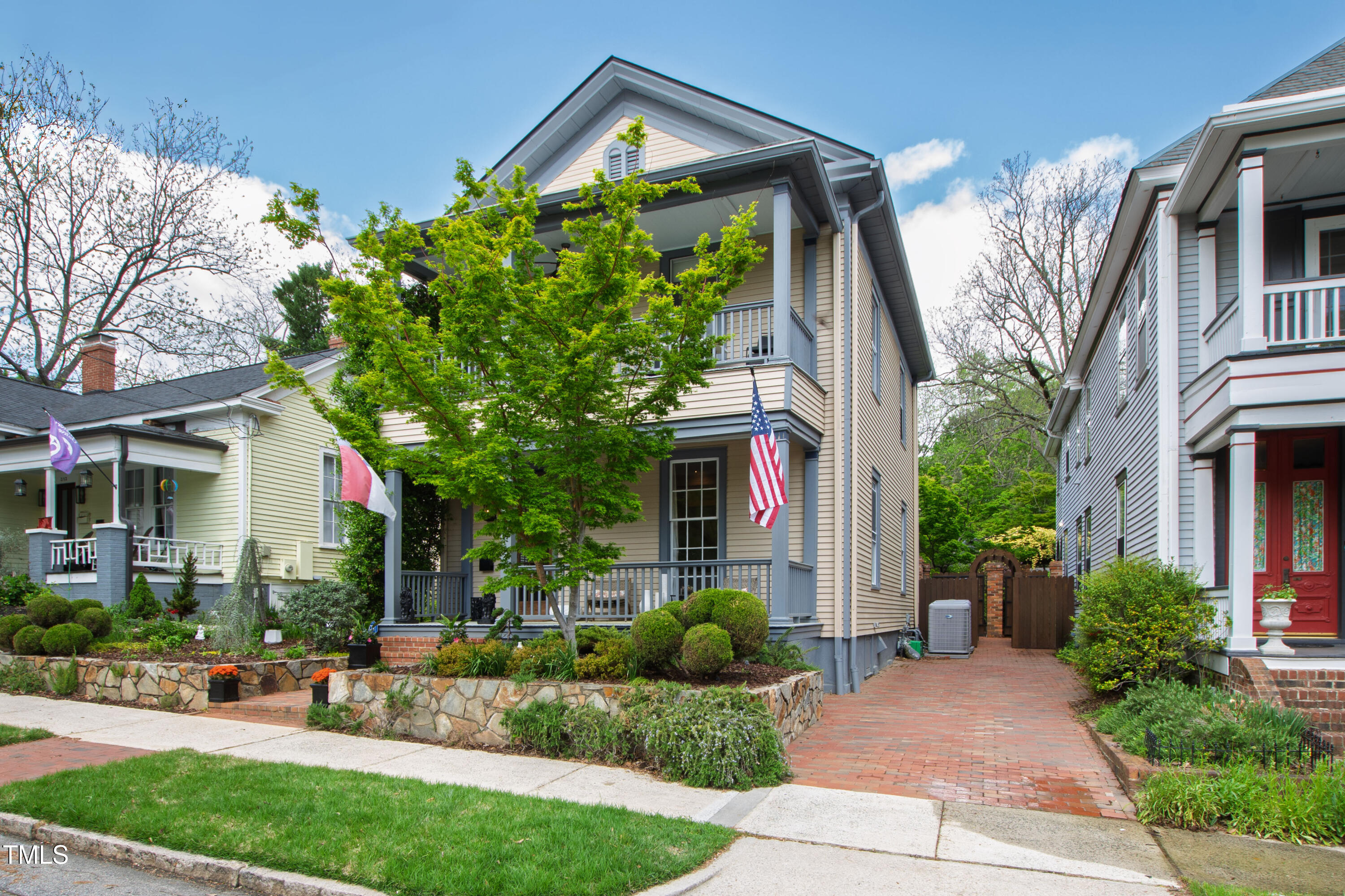 315 Oakwood Avenue