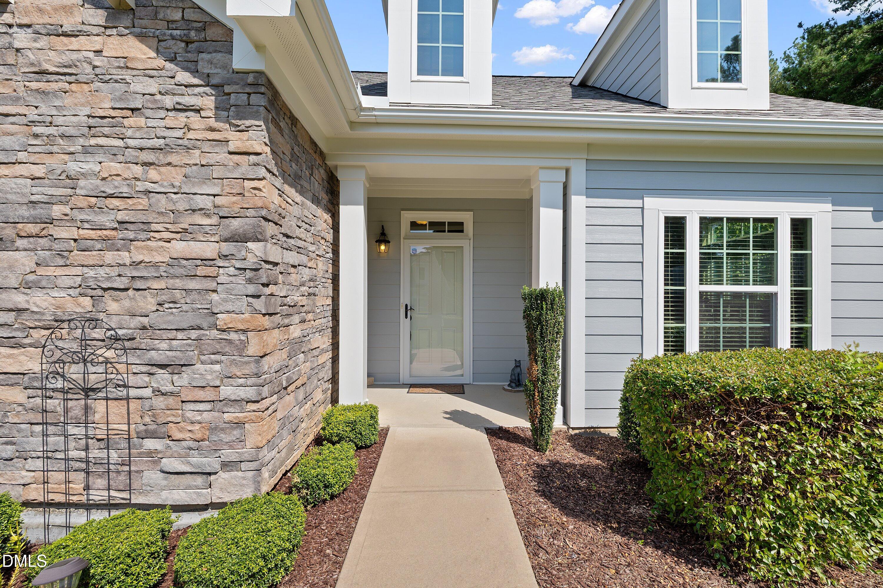 824 Blue Bird Lane