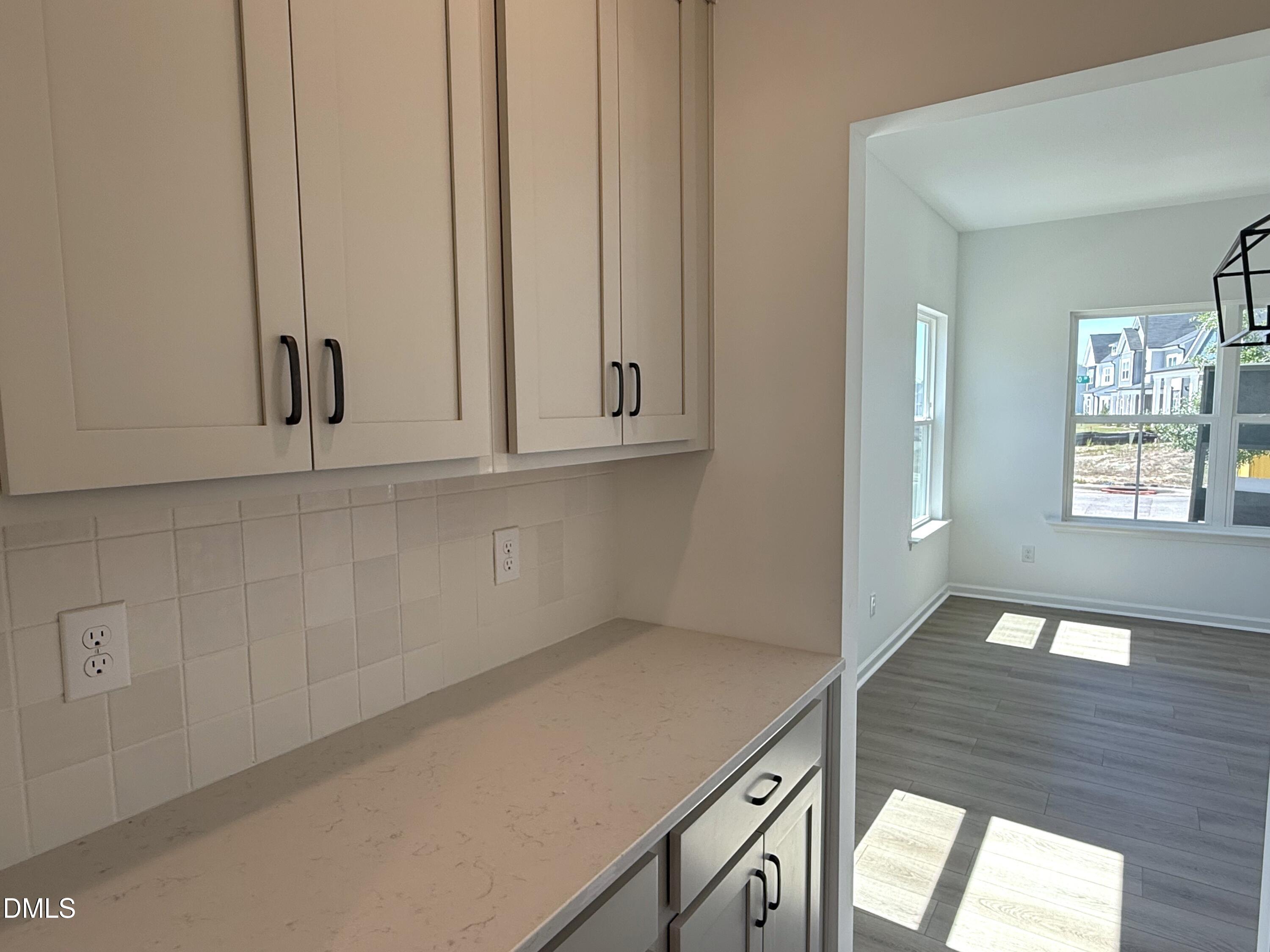 433 Contempo Drive 3