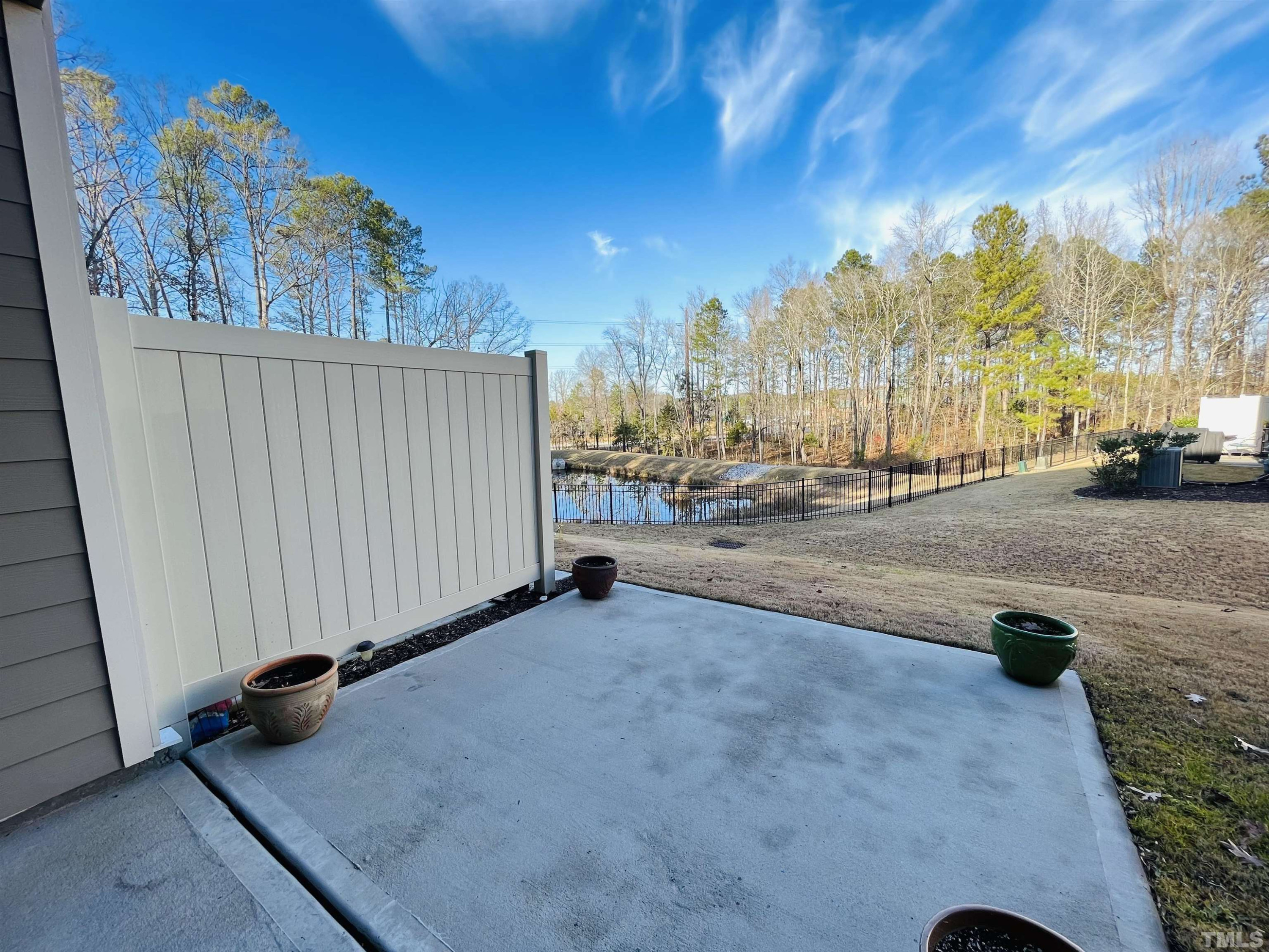 1869 Blue Jay Point
