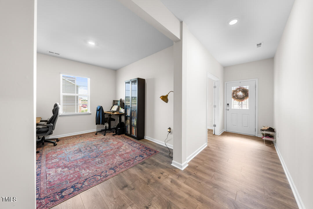 2415 Ivy Knoll Drive