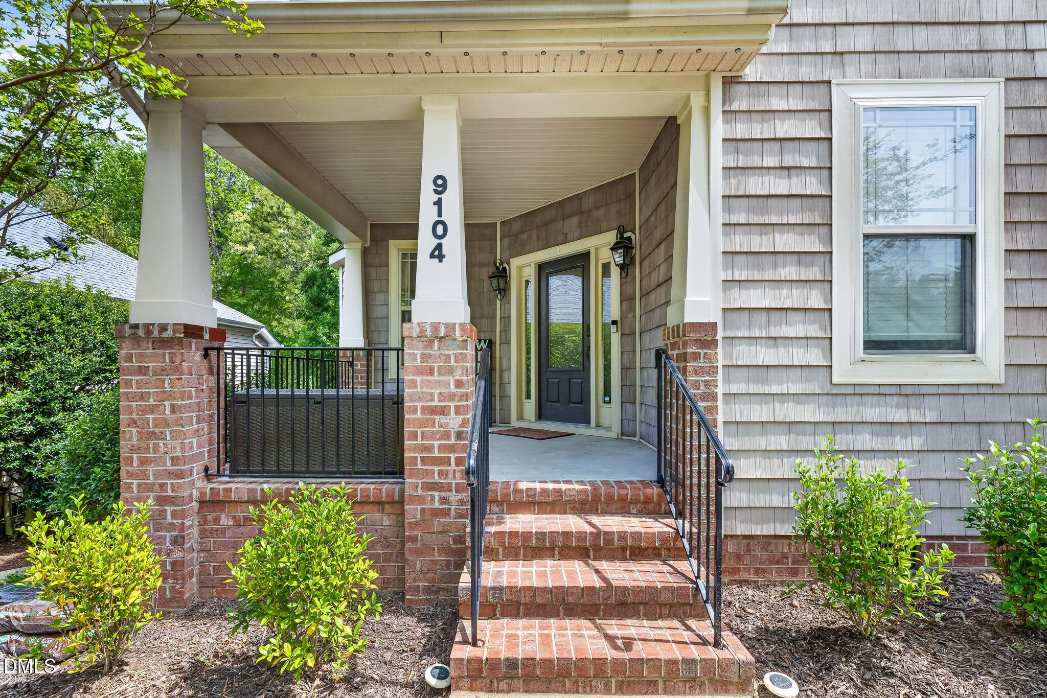 9104 Linslade Way