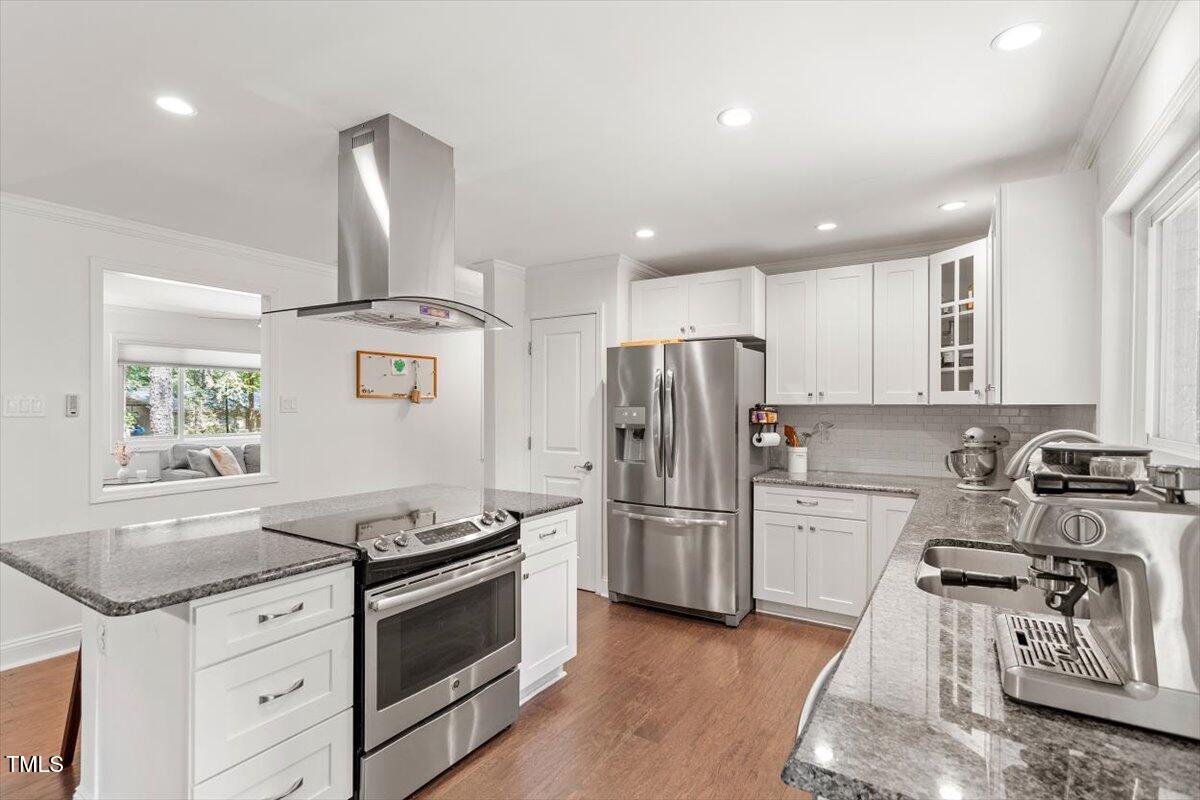 6609 Hunters Lane