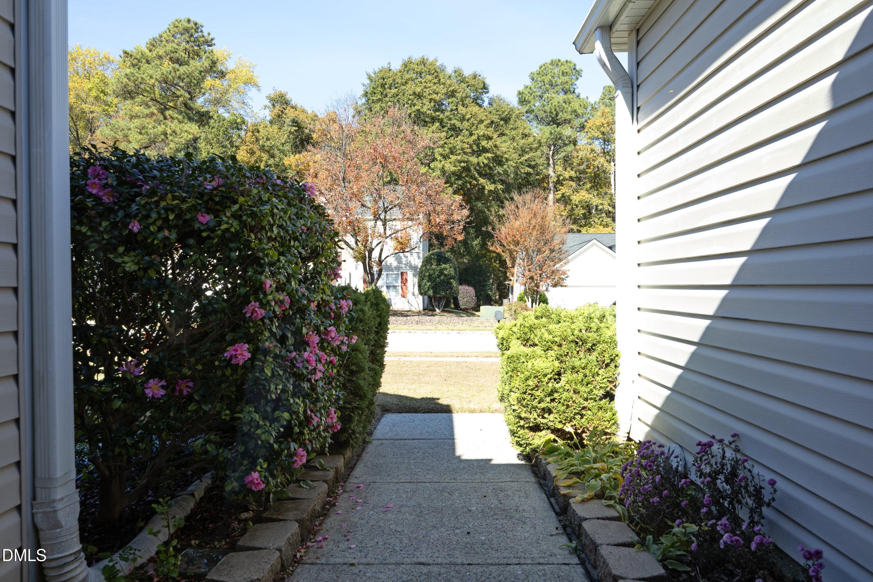 500 Dogwood Creek Place