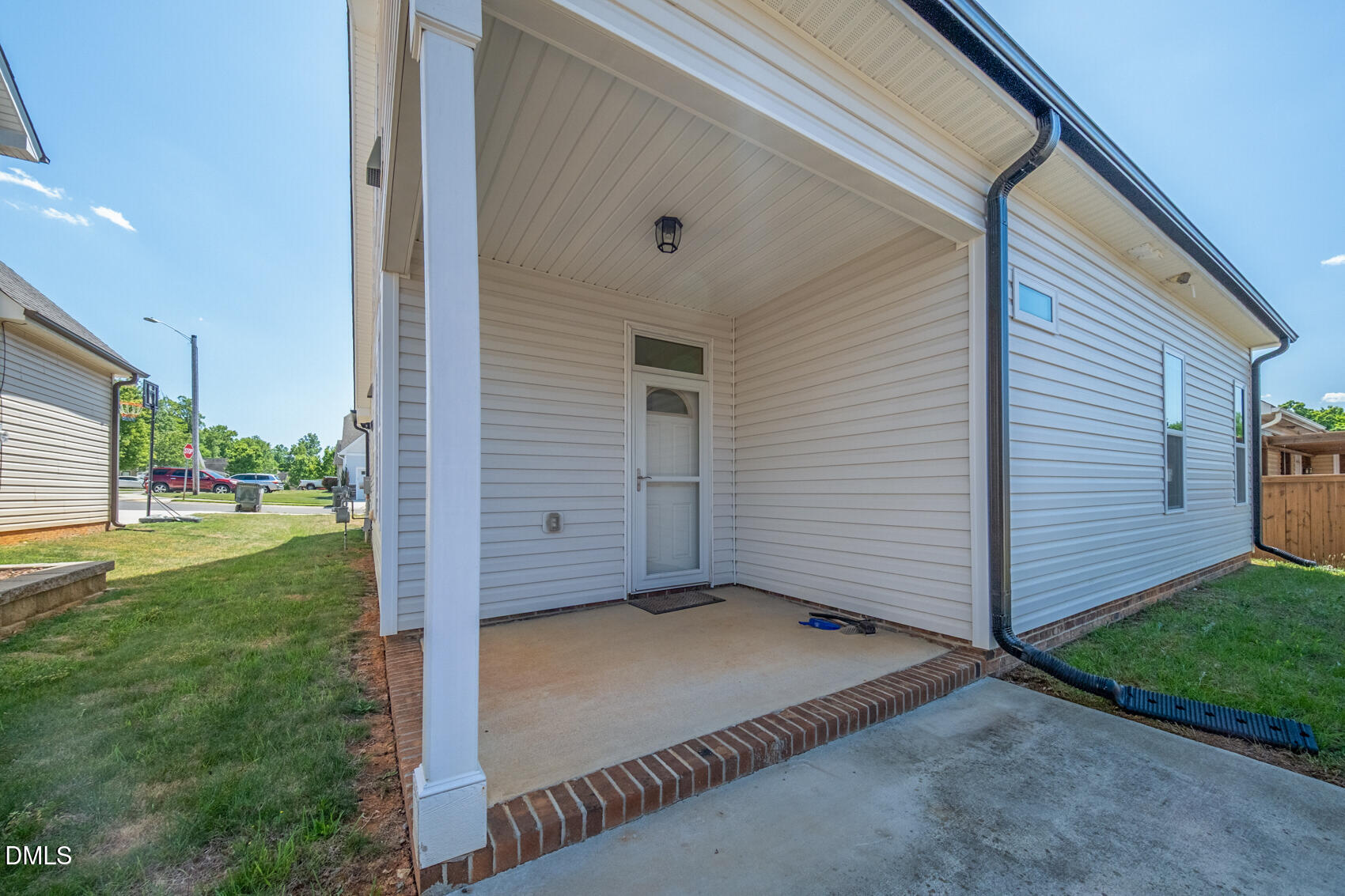 802 Hickory Lane