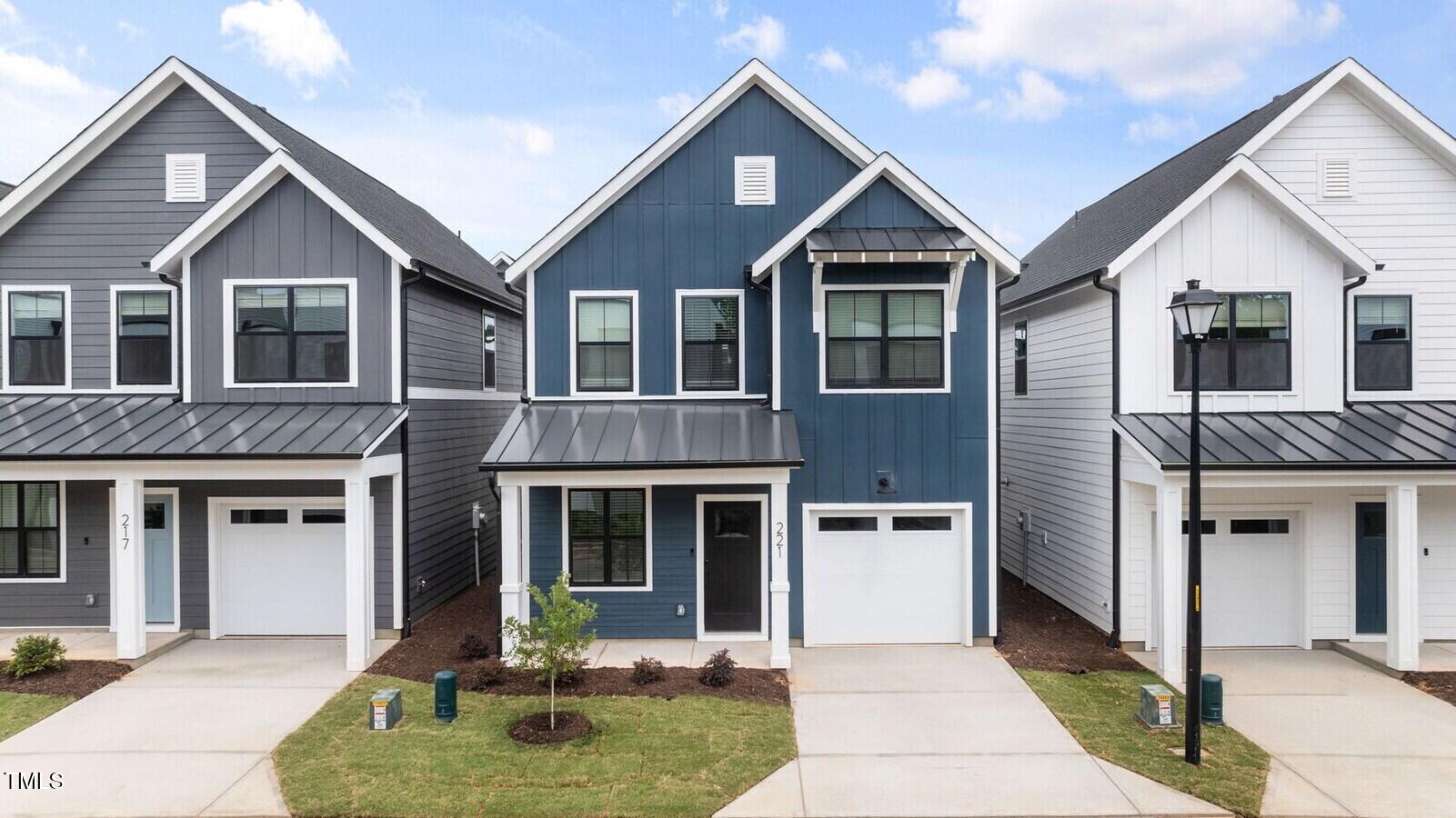 Raleigh, North Carolina 27601, United States, 3 Bedrooms Bedrooms, ,3 BathroomsBathrooms,Residential,Active,53389