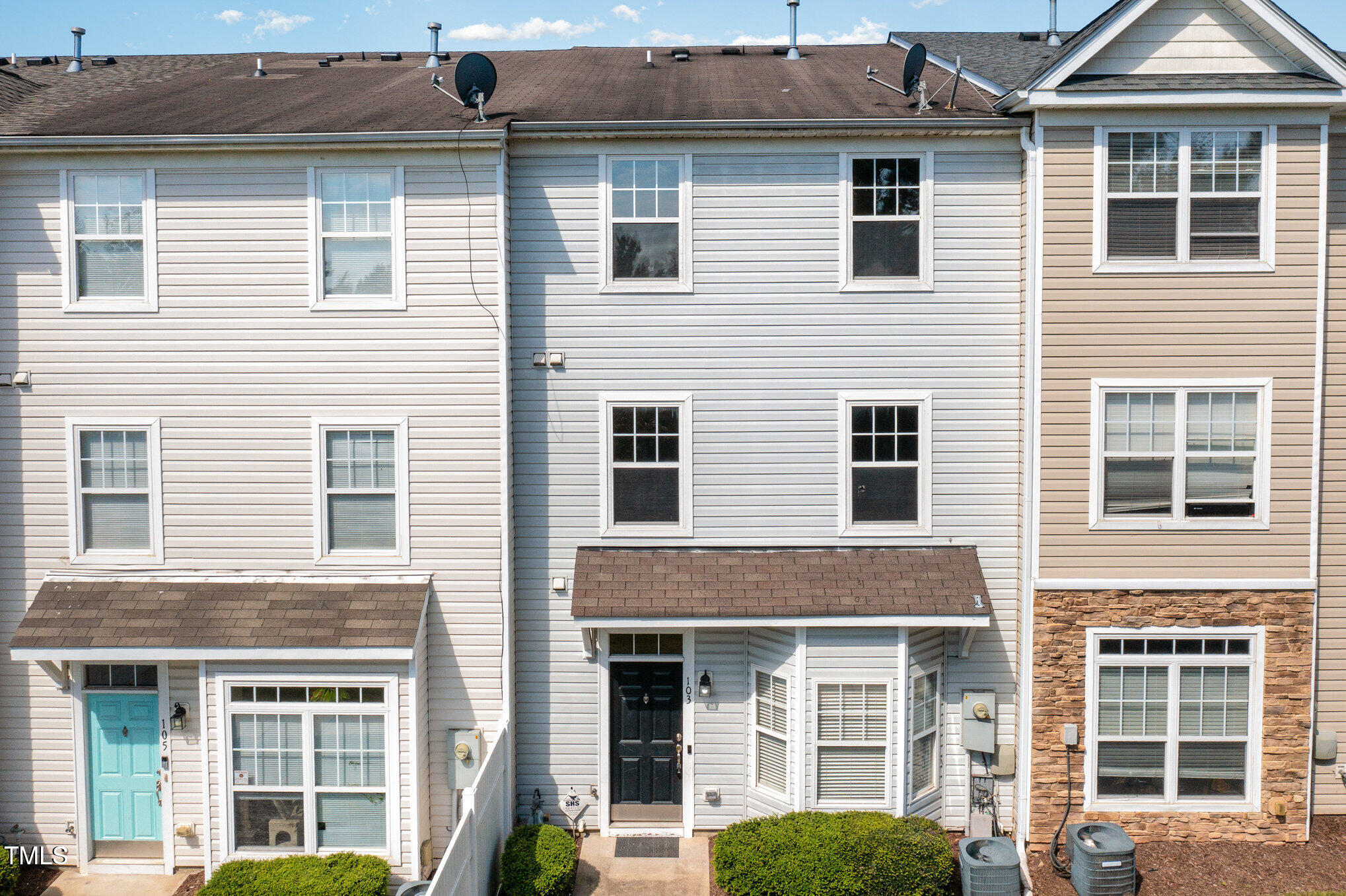 1211 Canyon Rock Court 103