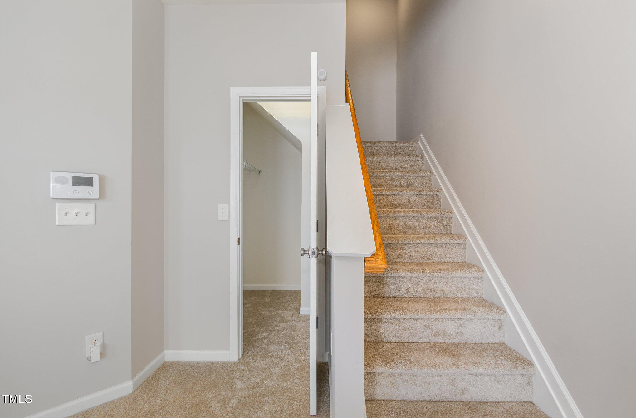 1211 Canyon Rock Court 103