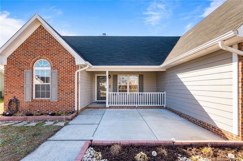 A home in Raeford