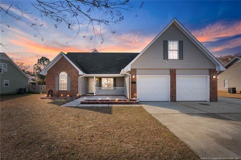 A home in Raeford