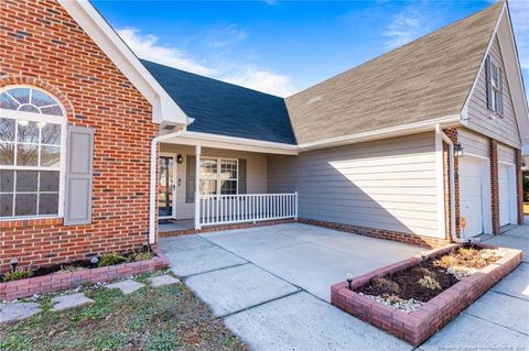 A home in Raeford