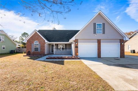 A home in Raeford